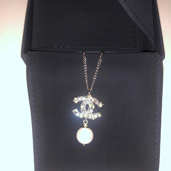 Chanel Women's Jewellery - Picture 1 of 2